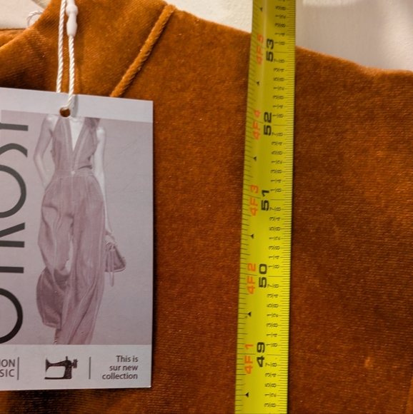 Beautiful caramel colored velvet midi. Size S. - Picture 9 of 9